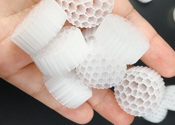 Αγορά Pe38 25*4mm Hdpe Mbbr Bio Filter Media Safty Moving Bed Μεγάλη επιφάνεια online manufacture