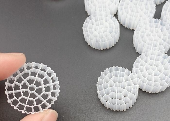 Αγορά Λευκό χρώμα 25*10MM PE Mbbr πλωτό φίλτρο online manufacture