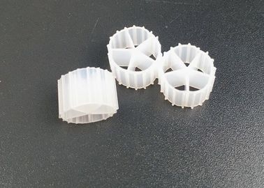Αγορά Πέντε τρύπες υλικό HDPE MBBR K1 Φιλτράρισμα για ενυδρεία Καθαρισμός λυμάτων online manufacture