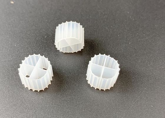 Αγορά 11*7mm MBBR Bio Filter Media K1 με λευκό χρώμα και πρωτόγονο υλικό HDPE online manufacture
