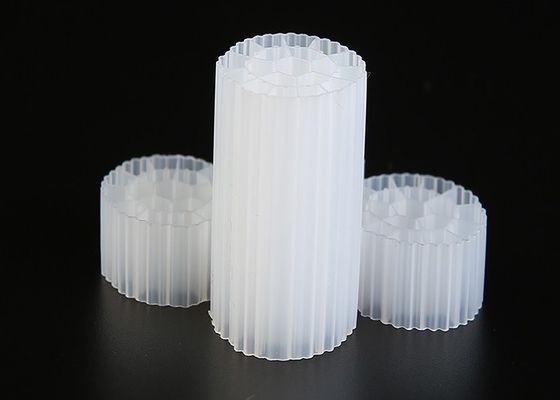 Αγορά Αγνό υλικό HDPE MBBR πλαστικό φίλτρο μέσο λευκό χρώμα για την επεξεργασία λυμάτων online manufacture