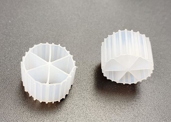Αγορά IFAS HDPE λευκό χρώμα MBBR κινούμενο κρεβάτι αντιδραστήρα βιοφίλμ αερισμός δεξαμενή απομάκρυνση γάδου online manufacture
