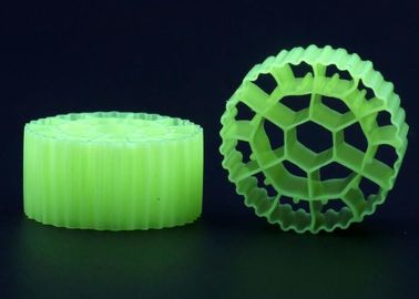 Αγνό HDPE MBBR φίλτρο με λευκό χρώμα και μακρά διάρκεια ζωής για 35 * 18mm μέγεθος