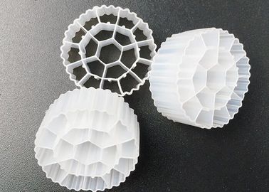 Κύβος KOI 19 δωμάτια MBBR φορέας βιοφίλμ υλικό HDPE λευκό χρώμα 25*12mm μέσο επεξεργασίας λυμάτων a/o διαδικασία