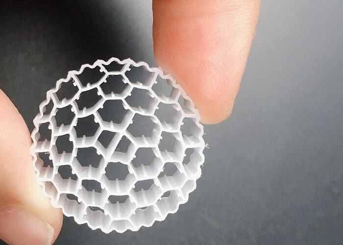 Ενεργοκύτταρα Biotube MBBR πλαστικό φίλτρο μέσο λευκό χρώμα 800m2/m3