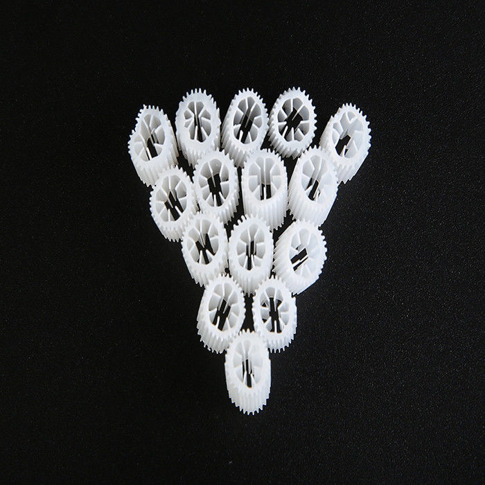 MBBR υλικό πλαστικού φίλτρου μεγέθους 5 mm x 10 mm και λευκό χρώμα