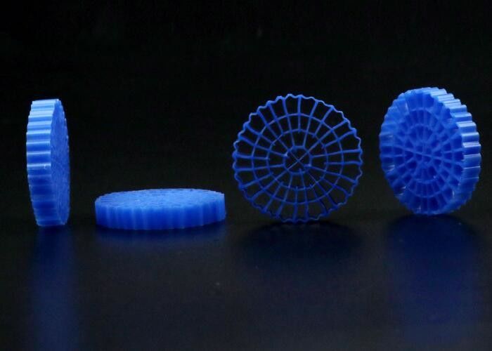 Αγνό υλικό HDPE MBBR Bio Media K5 Λευκό χρώμα με μέγεθος 25 * 4mm Για εξοπλισμό IFAS