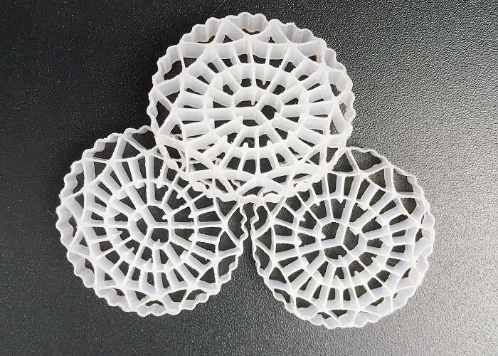 PE63 σχήμα λουλουδιού MBBR Bio Media Με μεγάλη επιφάνεια 1200m2/m3 επιφάνεια