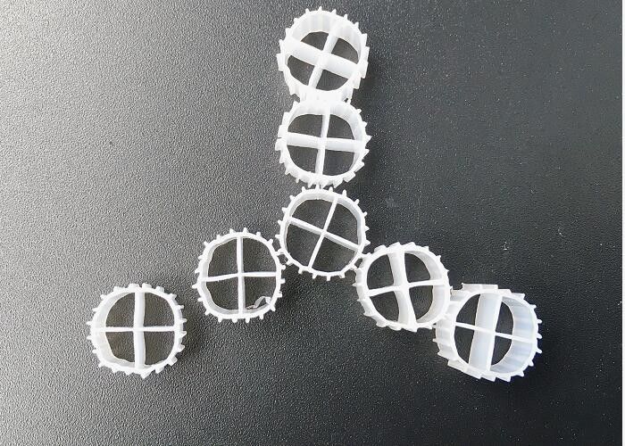 ΜΒΒΡ Biofilter Media Biochips 0,96 - 0,98g / Cm3 Πυκνότητα Για RAS Υδατοκαλλιέργεια FAB βιομέσα