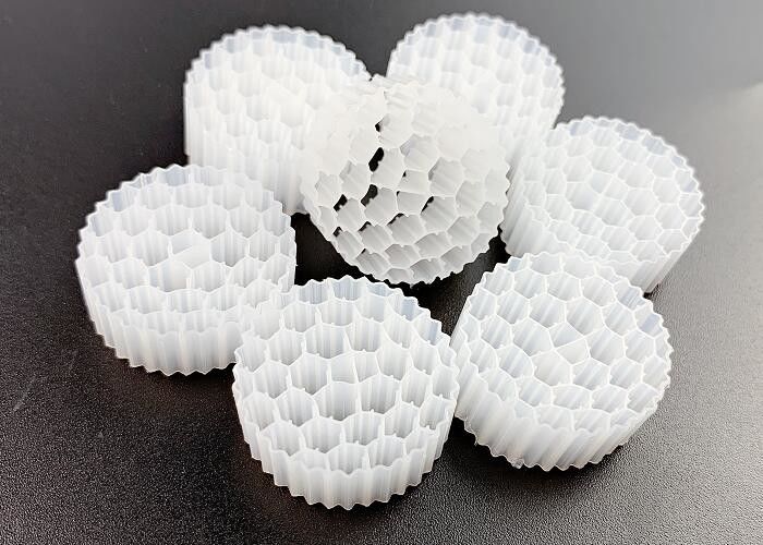 Βιοκύτταρα MBBR Μέσα επαναχρησιμοποίησης νερού Ifas Τεχνολογία Βιοκύτταρα MBBR Μέσα φίλτρου