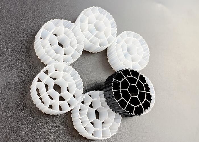 πλαστικό MBBR Bio Media HDPE K3 Aquaponics Filter Media 500 m2/m3 fda ασφαλές υλικό biopipe βιοκύτταρα μπάλες