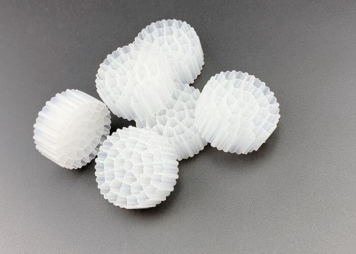 Επεξεργασία νερού Μεγάλη επιφάνεια MBBR Biocell Filter Media 25*10MM