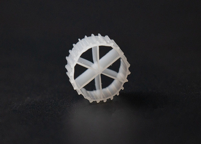 Τεχνολογία A/O Λευκό χρώμα HDPE Mbbr Μεταφορέας Γρήγορο Βιοφίλμ