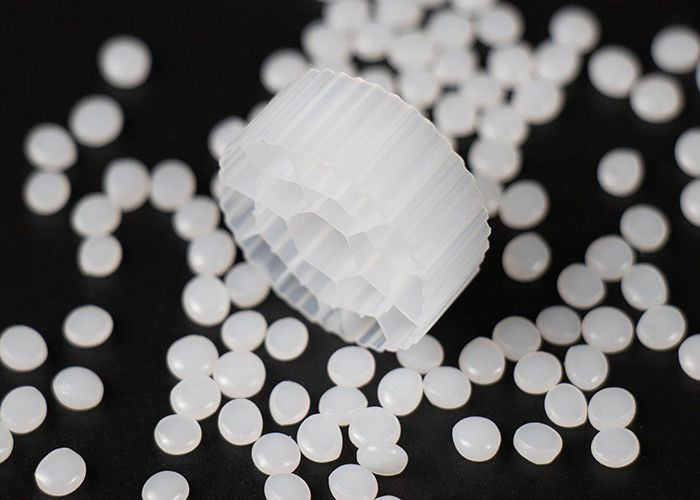 19 τρύπες K3 Biocell Filter Media με παρθένο υλικό HDPE και λευκό χρώμα