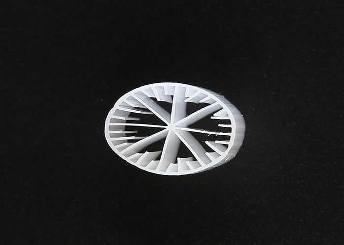 15*15mm Μέγεθος MBBR Bio Media Virgin υλικό HDPE λευκό χρώμα για αναερόβια δεξαμενή