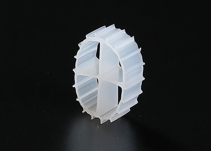 Επεξεργασία λυμάτων Μετακίνηση Φιλτράριος κρεβατιού Μίντια βιοσωλήνα Μικρότερη κατανάλωση ενέργειας fab μέσο k1 11*7mm λευκό χρώμα