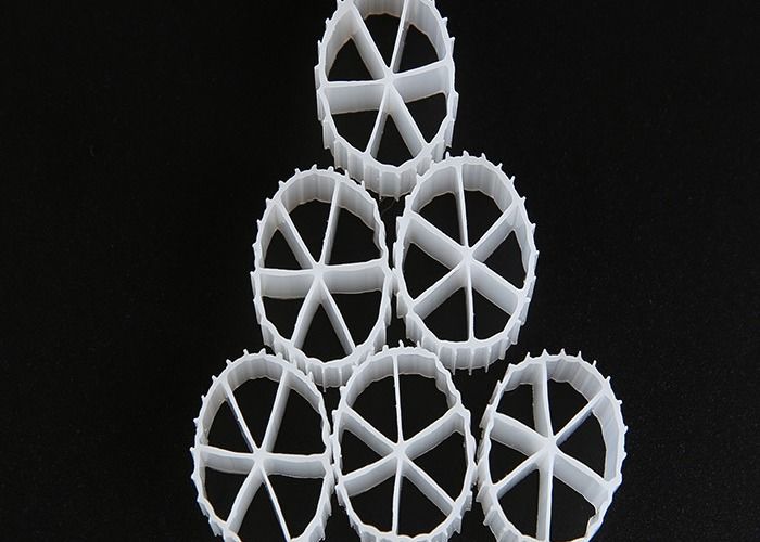 Αλιερές λίμνες MBBR Bio Media K1 Μετακινούμενο στρώμα φίλτρο παρθένου υλικού HDPE 85% πορώς